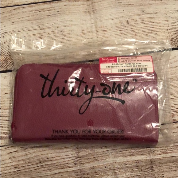 thirty-one All About the Benjamins Wallet New - Picture 8 of 9
